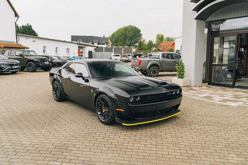 Schwarz Neu 2025 Dodge Challenger Coupé | 92.870 € (Etwas zu teuer) - Bild 1/4