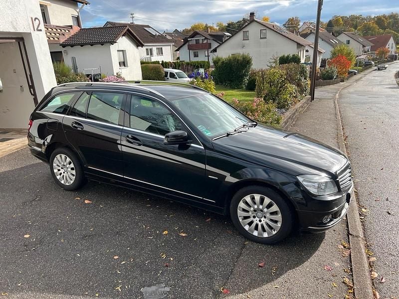 Schwarz Gebraucht 2009 Mercedes C200 Elegance Kombi | 3.899 € (Superpreis) - Bild 1/4
