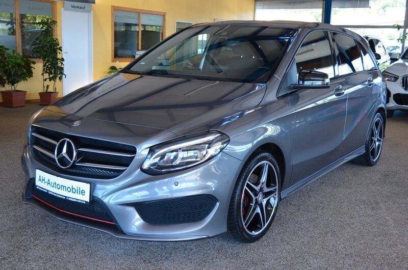 Grau Gebraucht 2016 Mercedes B200 AMG Van / Kleinbus | 17.880 € (Teuer) - Bild 1/4