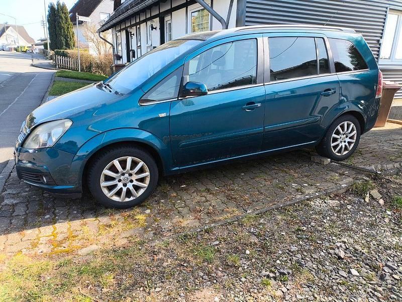 Gebraucht Opel Zafira 94 PS (69 kW) 2007 Blau Van / Kleinbus