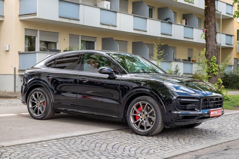 Gebraucht Porsche Cayenne 460 PS (338 kW) 2024 Schwarz SUV