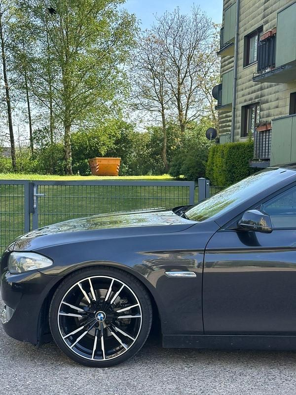Second-hand BMW 520 184 CP (135 kW) 2012 Gri Break