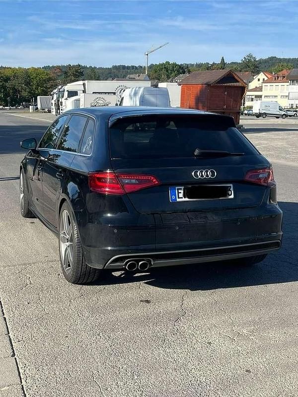 Gebraucht 2015 Audi A3 Sportback Kleinwagen | 12.500 € (Teuer) - Bild 1/4