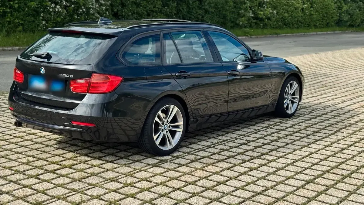 Gebraucht BMW 320 Shadowline 190 PS (139 kW) 2014 Schwarz Kombi