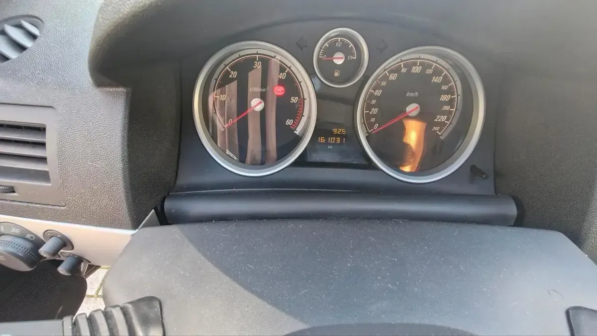 Gebraucht Opel Vivaro 114 PS (83 kW) 2007 Schwarz Van / Kleinbus