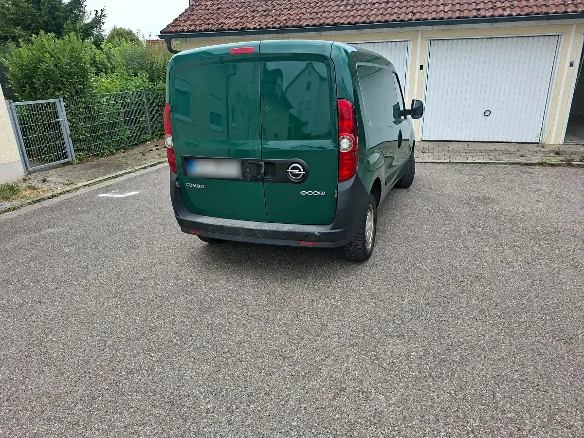 Gebraucht Opel Combo 90 PS (66 kW) 2014 Grün Van / Kleinbus