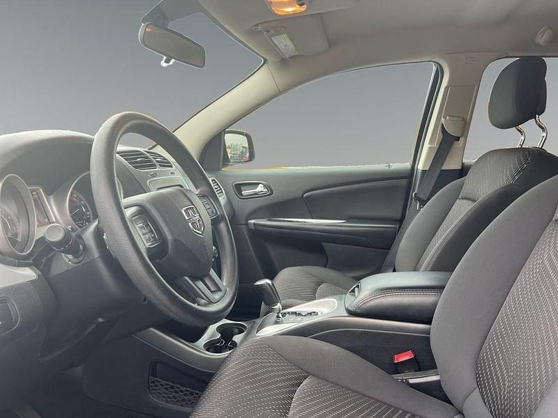 Second-hand Dodge Journey 170 CP (125 kW) 2015 Roșu SUV