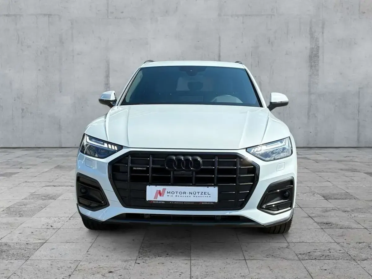 Gebraucht Audi Q5 S-Line 204 PS (150 kW) 2022 Gletscherweiß metallic SUV