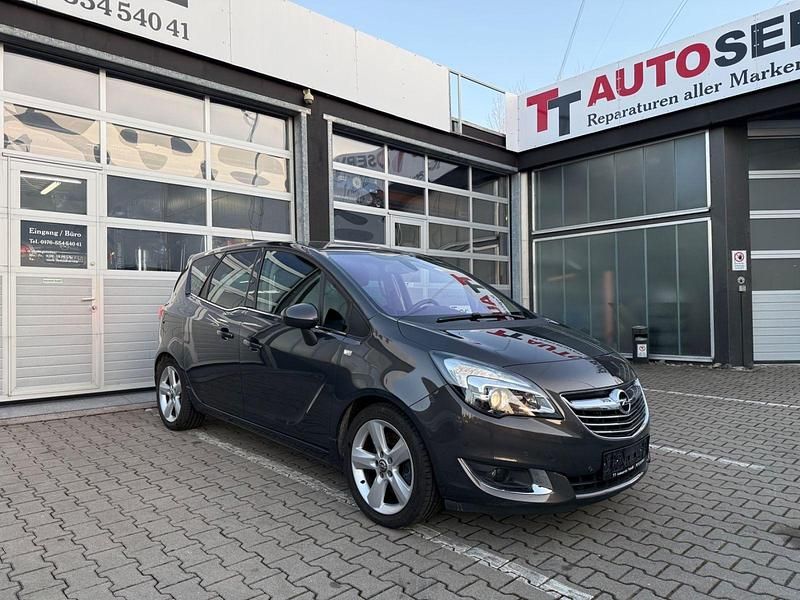Gebraucht Opel Meriva Innovation 140 PS (102 kW) 2016 Grau Van / Kleinbus