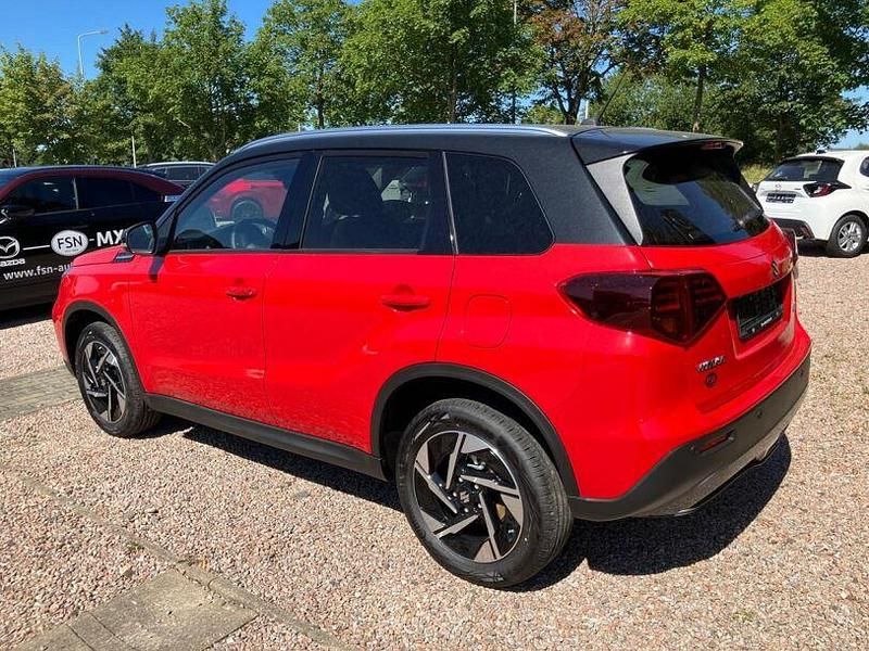Neu Suzuki Vitara Comfort+ 129 PS (94 kW) 2026 Bright red/cosmic black pearl SUV