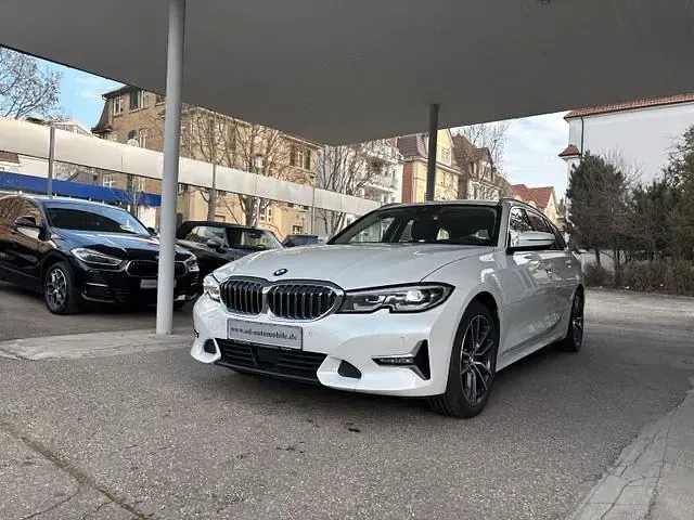 Gebraucht BMW 320 Luxury Line 190 PS (139 kW) 2021 Weiß Limousine