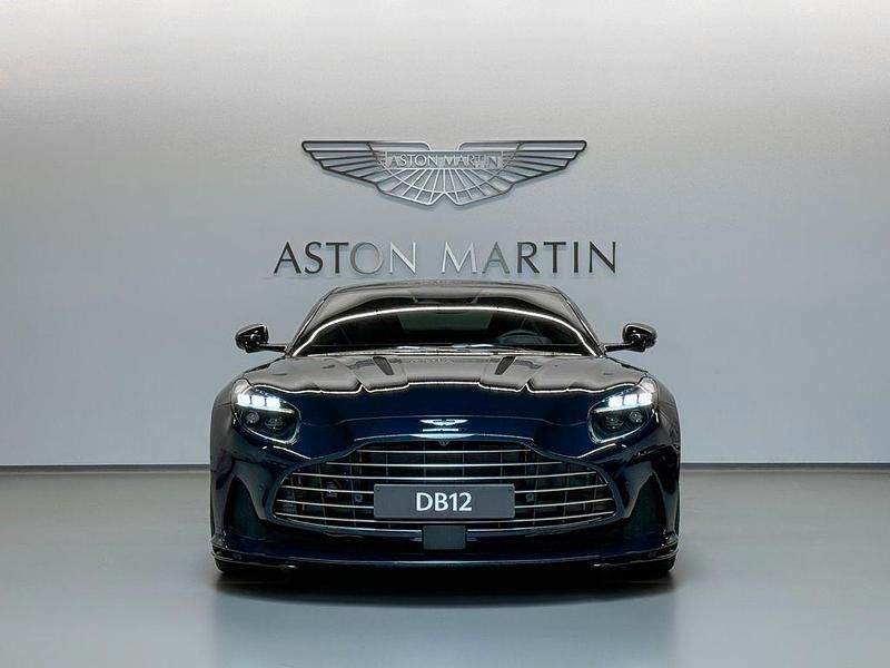 Neu Aston Martin DB12 680 PS (500 kW) 2026 Blau Coupé