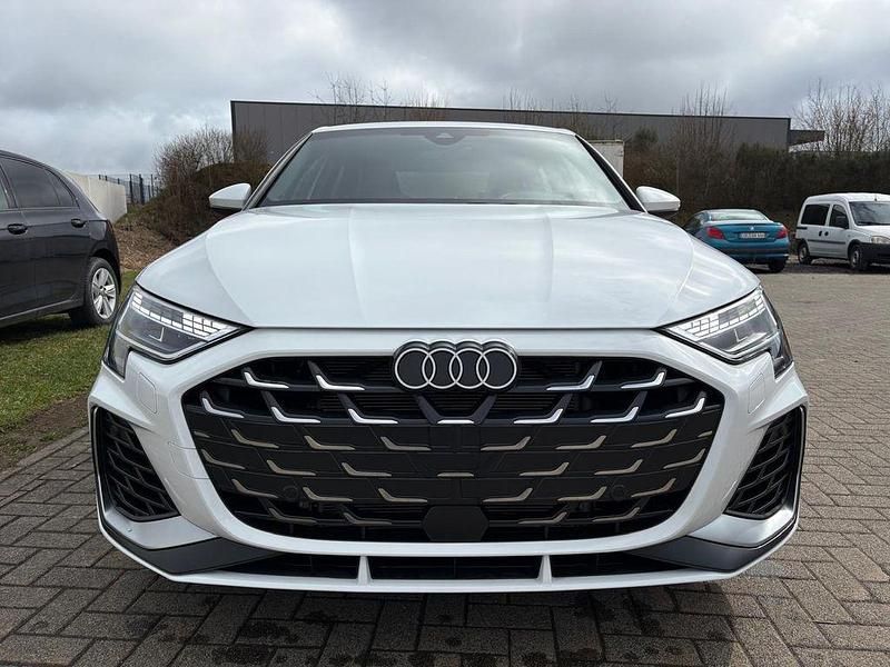 Neu Audi S3 333 PS (244 kW) 2026 Weiß Limousine