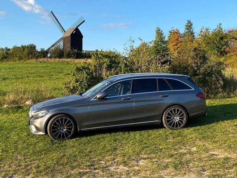 Gebraucht Mercedes C300 245 PS (180 kW) 2019 Grau Limousine