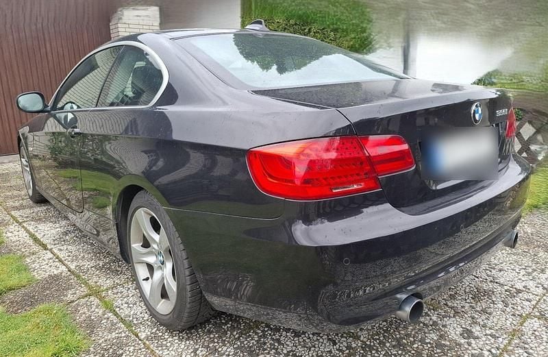 Gebraucht BMW 335 306 PS (225 kW) 2012 Schwarz Coupé