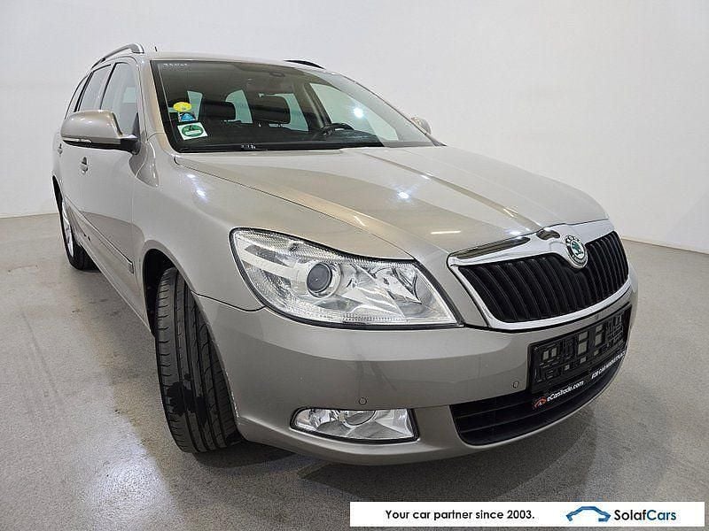 Gebraucht Skoda Octavia 105 PS (77 kW) 2013 Silber Limousine