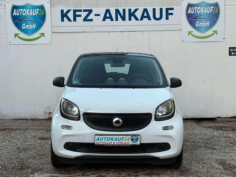 Gebraucht Smart ForFour Basis 71 PS (52 kW) 2019 Weiß Kleinwagen
