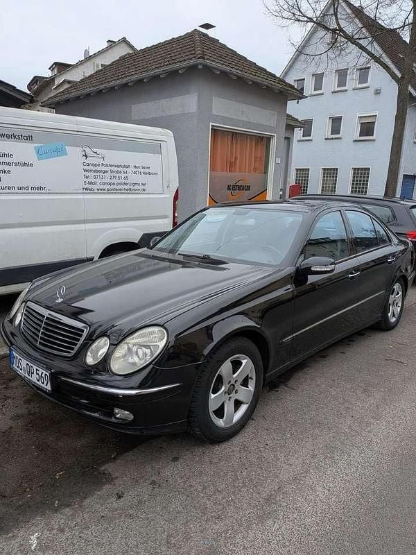 Gebraucht Mercedes E270 177 PS (130 kW) 2002 Schwarz Limousine