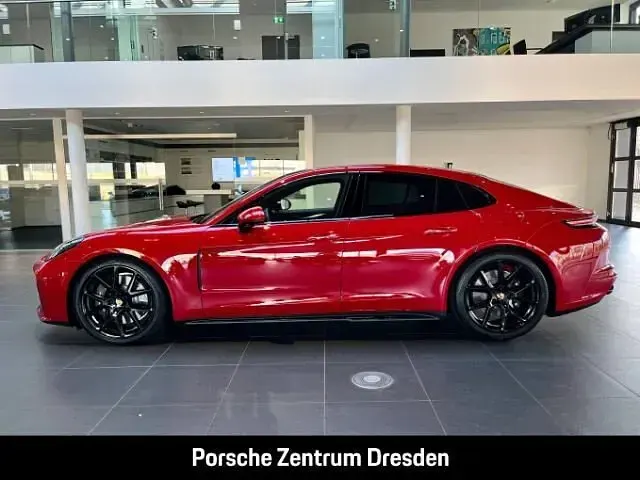 Neu Porsche Panamera 471 PS (346 kW) 2026 Karminrot Kleinwagen