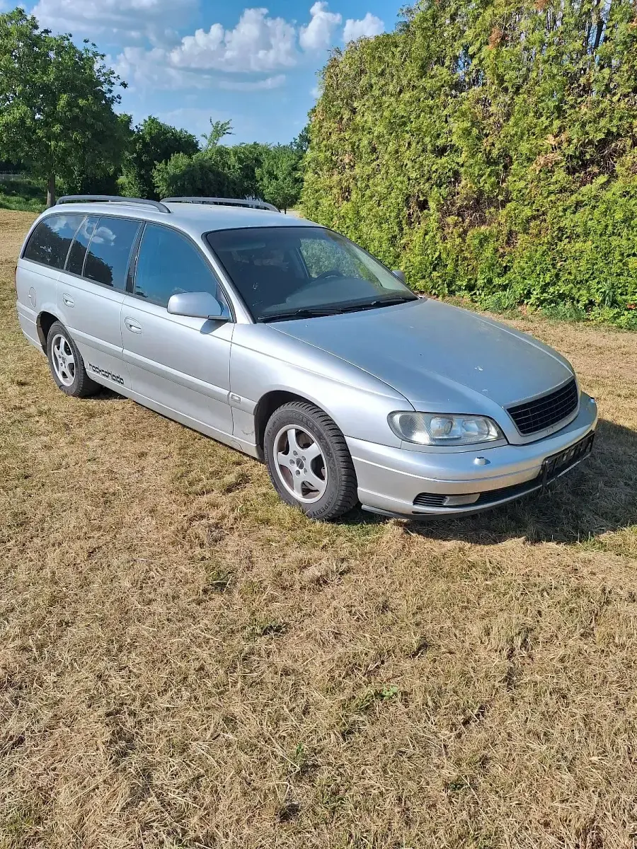 Gebraucht Opel Omega 144 PS (105 kW) 2002 Silber Kombi