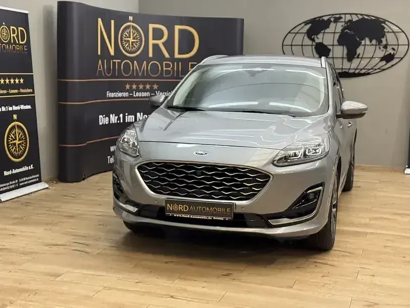 Gebraucht Ford Kuga Vignale 190 PS (139 kW) 2022 Solar silber metallic (metallic) SUV