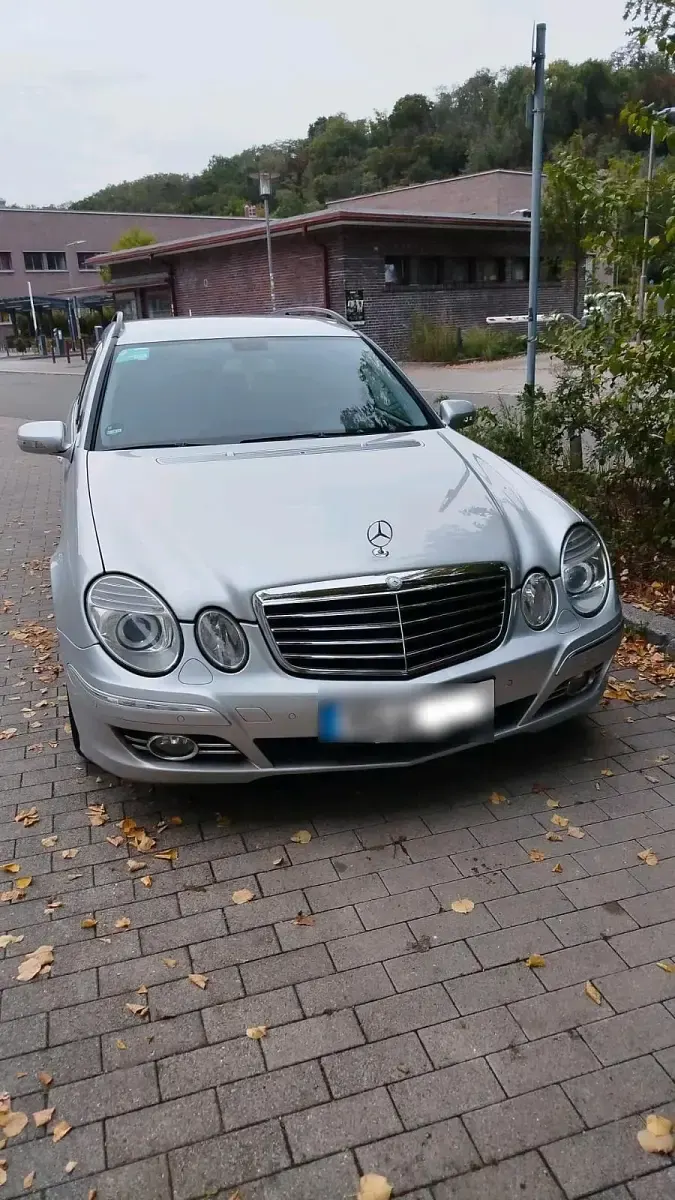 Gebraucht Mercedes E320 224 PS (164 kW) 2008 Silber Kombi