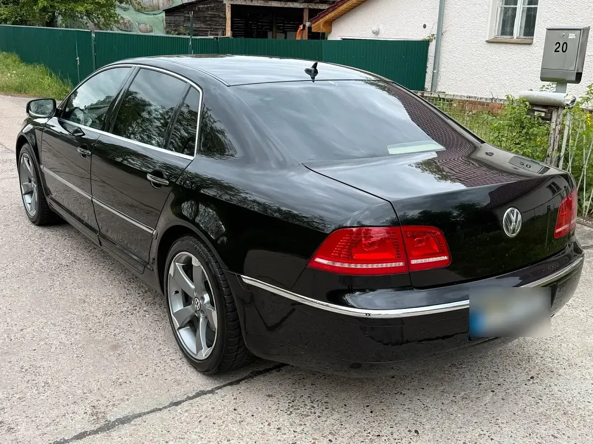 Usata VW Phaeton 239 CV (175 kW) 2010 Nero Berlina