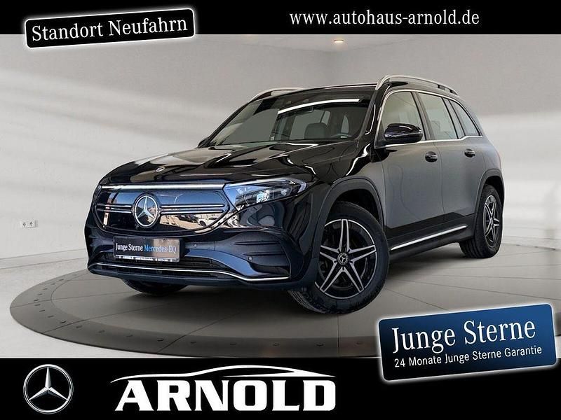 Kosmosschwarz (metallic) Gebraucht 2023 Mercedes EQB300 AMG line SUV | 31.850 € (Guter Preis) - Bild 1/4