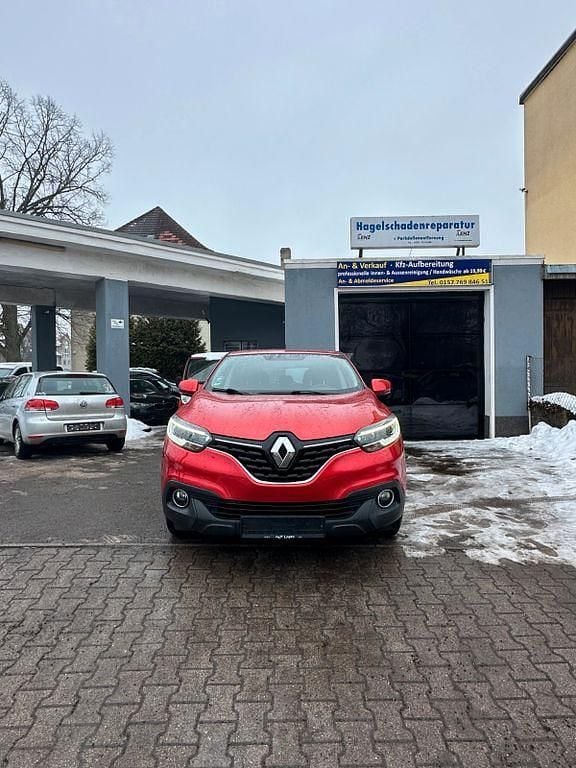 Gebraucht Renault Kadjar Life 131 PS (96 kW) 2018 Rot SUV