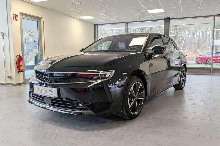 Gebraucht Opel Astra Elegance 181 PS (133 kW) 2022 Schwarz Limousine