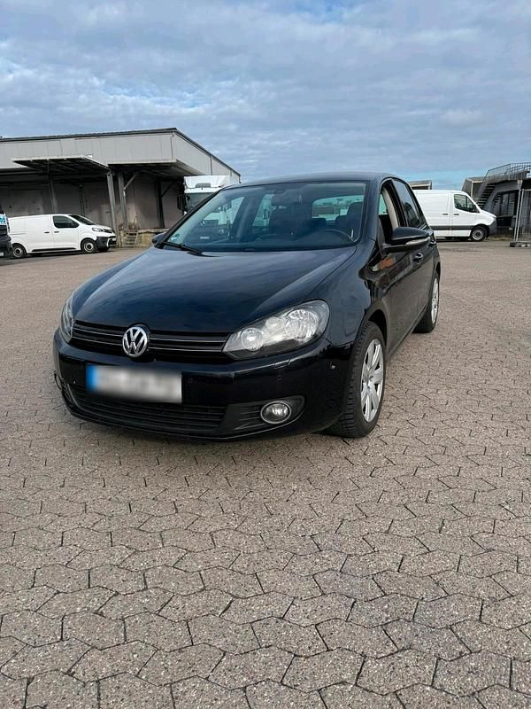 Gebraucht VW Golf VI 105 PS (77 kW) 2011 Schwarz Kleinwagen