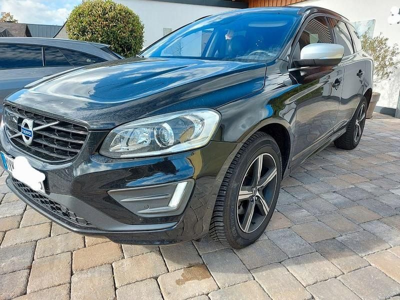 Gebraucht Volvo XC60 R-Design 220 PS (161 kW) 2016 Schwarz SUV