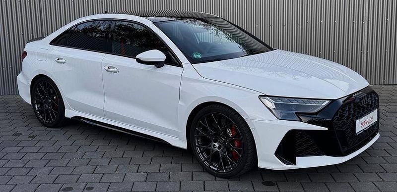 Gebraucht Audi RS3 Sport 400 PS (294 kW) 2025 Weiß Limousine