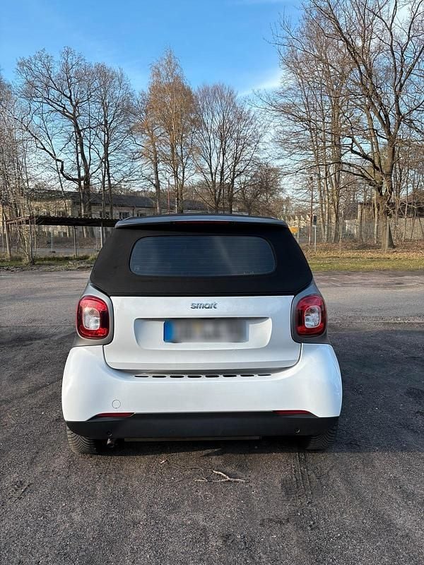 Gebraucht Smart ForTwo Cabrio 71 PS (52 kW) 2016 Weiß Cabrio
