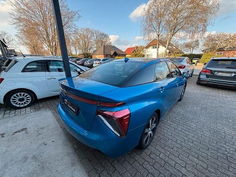 Gebraucht Toyota Mirai 152 PS (111 kW) 2022 Blau Limousine