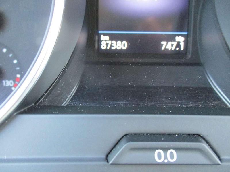 Gebraucht VW Tiguan Highline 179 PS (131 kW) 2017 Deep black perleffekt SUV