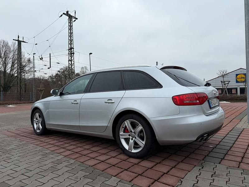 Gebraucht Audi A4 Basis 143 PS (105 kW) 2009 Silber Kombi