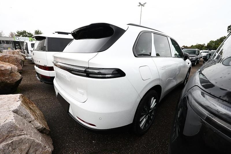 Neu Leapmotor C10 439 kW (598 PS) 2026 Pearly white SUV