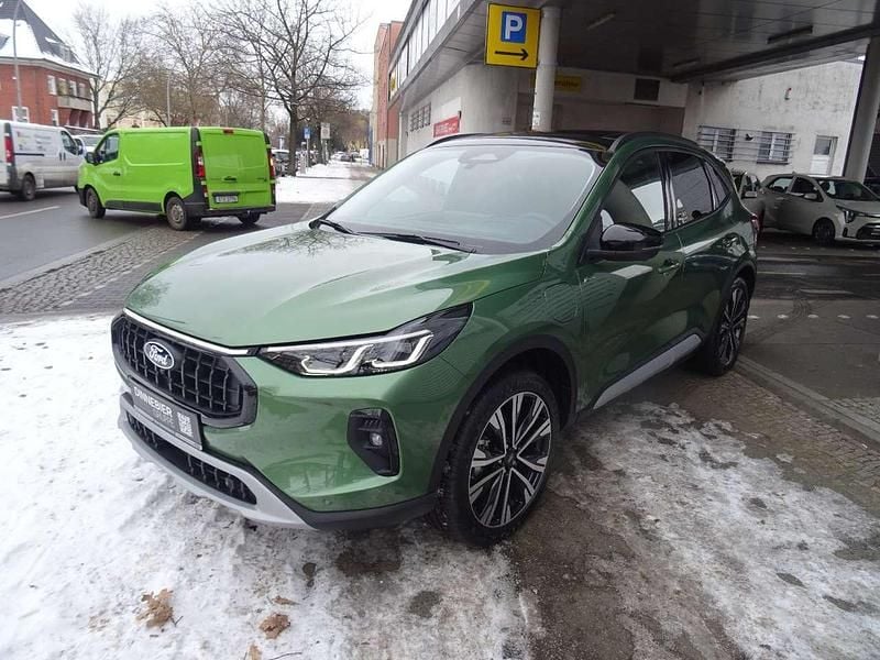 Neu Ford Kuga Active X 242 PS (177 kW) 2025 Grün (metallic) SUV
