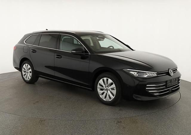 Andere Gebraucht 2025 VW Passat Business Kombi | 43.494 € (Teuer) - Bild 1/1