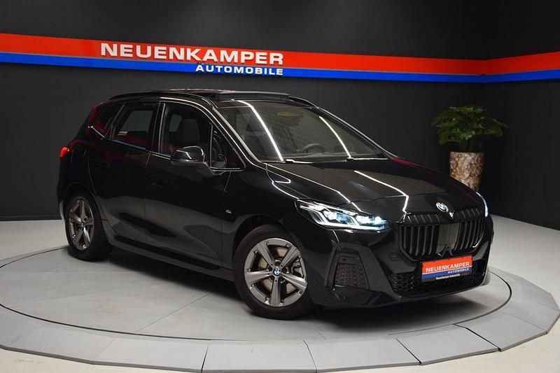 Schwarz Gebraucht 2025 BMW 223 Active Tourer M Sport Van / Kleinbus | 37.990 € (Guter Preis) - Bild 1/4