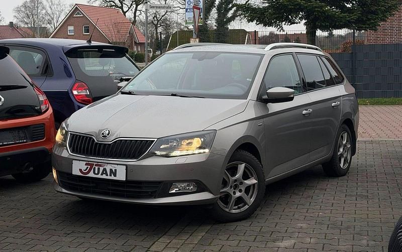 Gebraucht Skoda Fabia Ambition 95 PS (69 kW) 2017 Beige Kombi