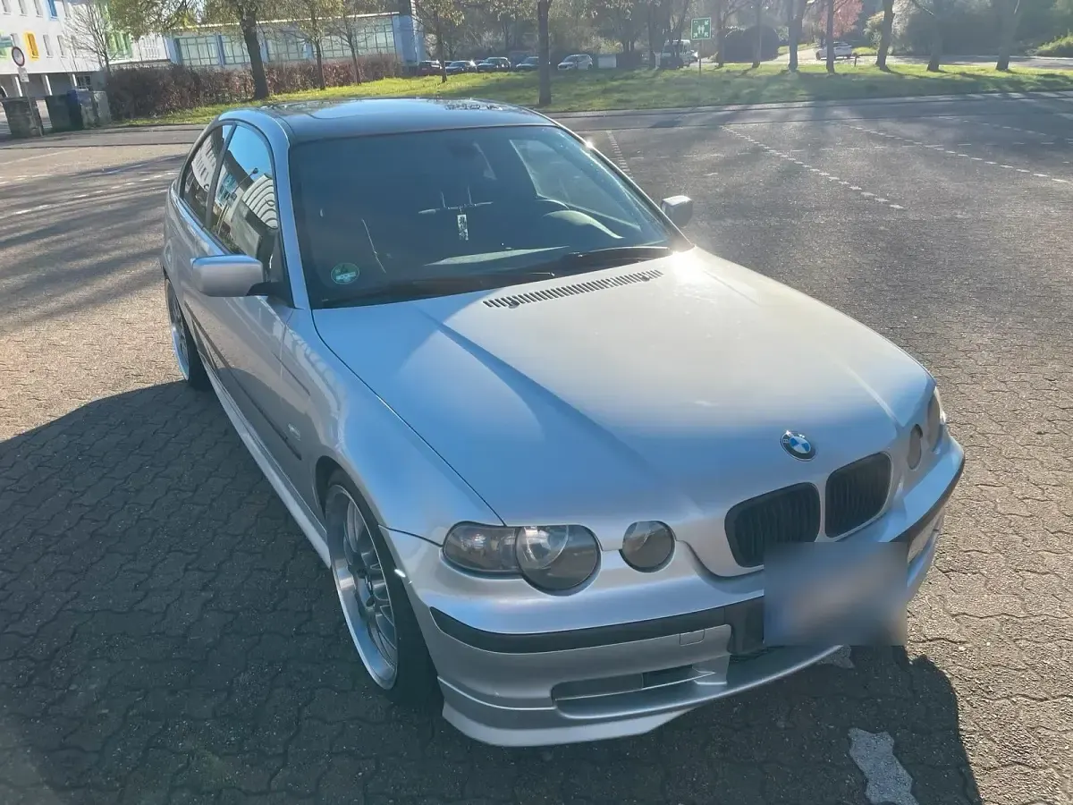 Gebraucht BMW 325 Sport Line 192 PS (141 kW) 2001 Silber Coupé