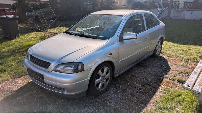 Gebraucht Opel Astra 116 PS (85 kW) 1998 Silber Limousine