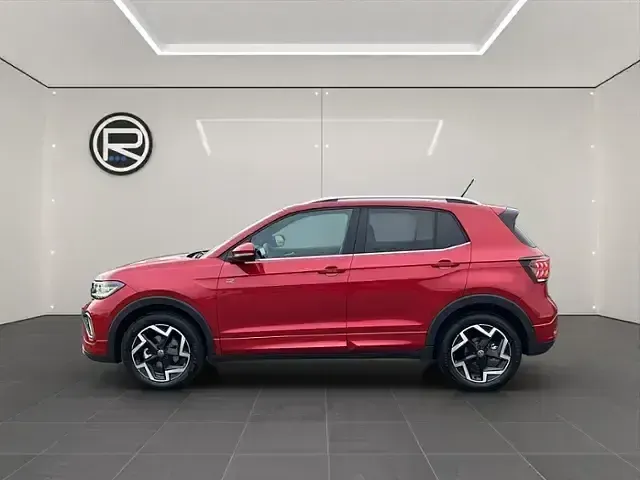 Gebraucht VW T-Cross R-line 150 PS (110 kW) 2025 Kings red metallic SUV