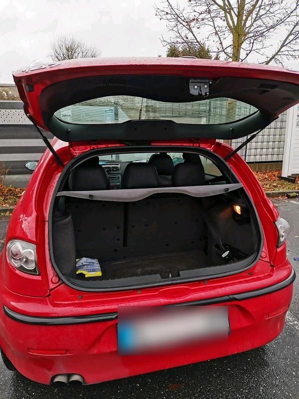 Gebraucht Alfa Romeo 147 150 PS (110 kW) 2001 Rot Kleinwagen