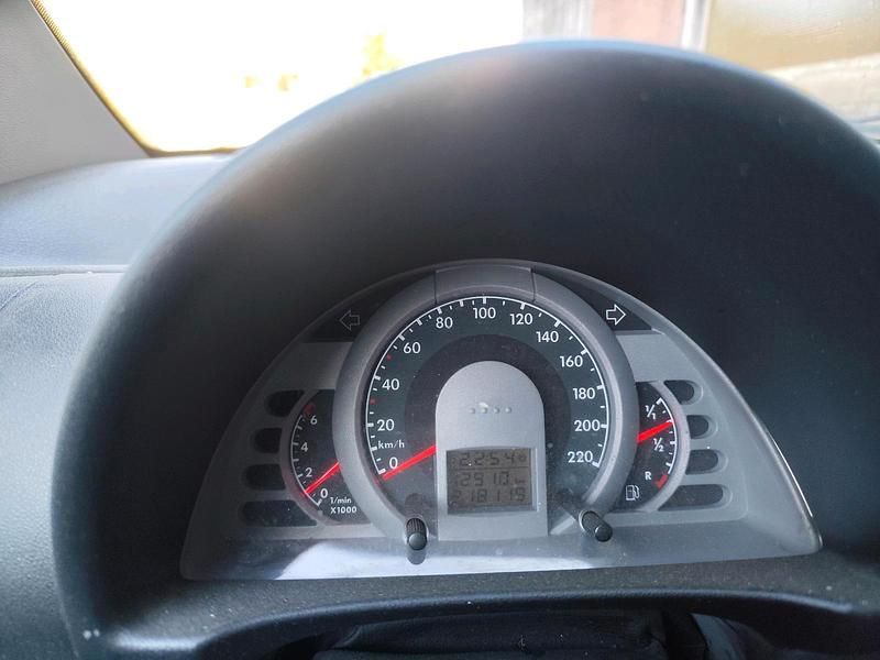 Gebraucht VW Fox 58 PS (42 kW) 2006 Schwarz Kleinwagen