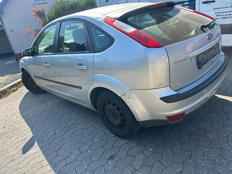 Silber Gebraucht 2007 Ford Focus Coupé | 400 € (Superpreis) - Bild 1/4