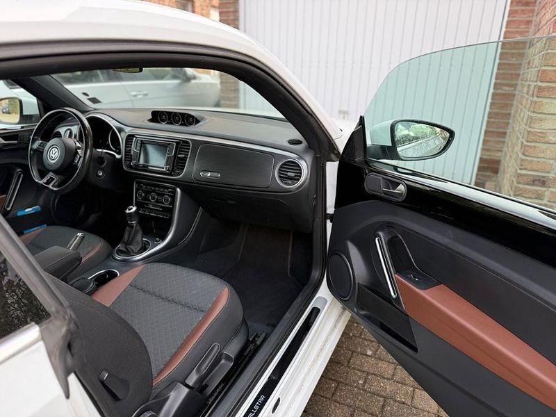 Gebraucht VW Beetle Allstar 105 PS (77 kW) 2017 Weiß Kleinwagen