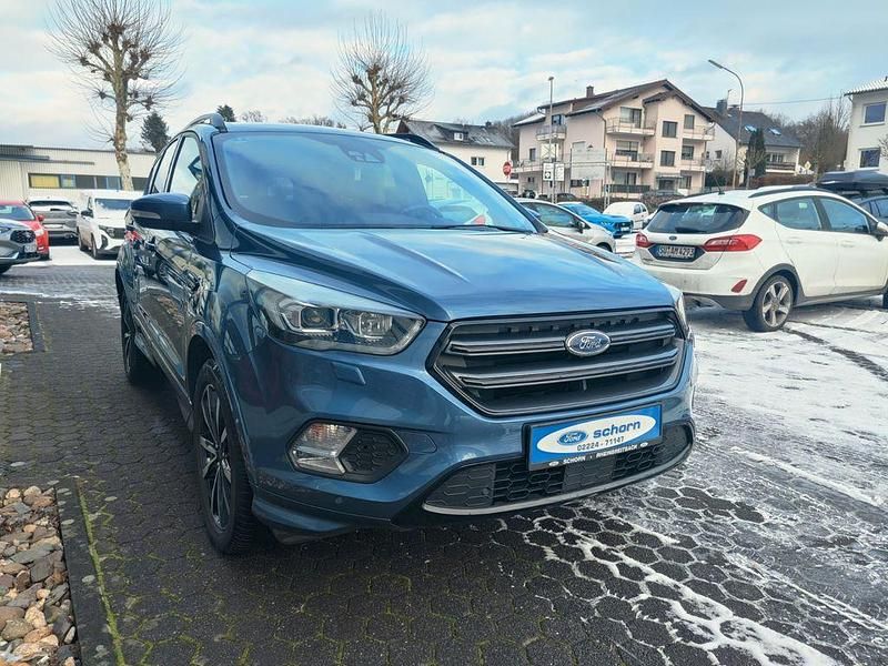 Blau Gebraucht 2018 Ford Kuga ST-Line SUV | 15.190 € (Fairer Preis) - Bild 1/4